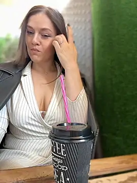 Chat XXX ao vivo de CrazyTori