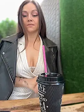 CrazyTori Adlı Modelin Web Kamerası Şovu