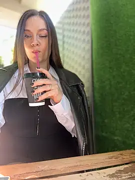 CrazyTori's Webcam Show