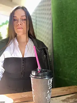 Show modela CrazyTori na web-kameri