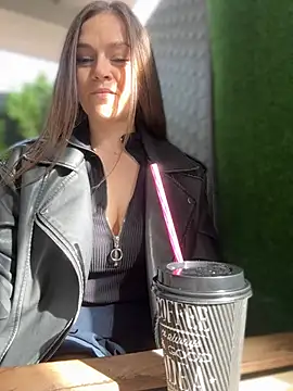 CrazyTori's Live XXX Chat