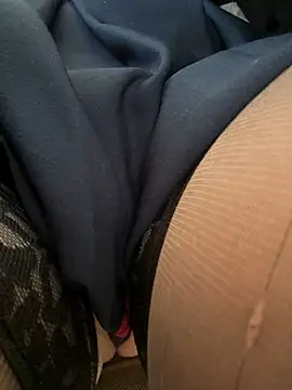 Show modela CrazyTori na web-kameri