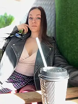 Chat +18 de CrazyTori ao vivo