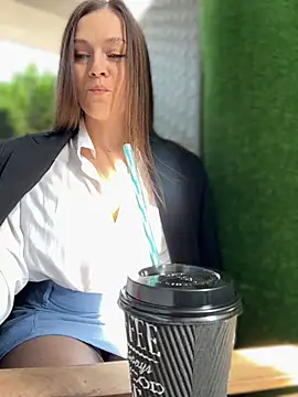 CrazyTori live XXX chat