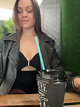 CrazyTori live XXX chat
