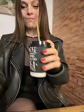 CrazyTori's Live XXX Chat
