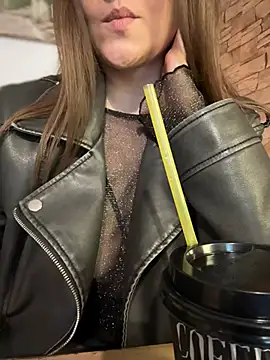 CrazyTori Live XXX Chat