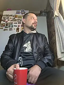 Pokazy przed kamerką – DanielOhCool