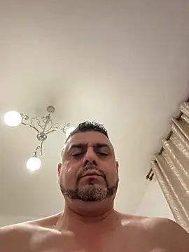 Alis-Mario Pertunjukan Webcam