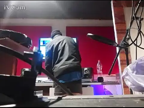 mcperson222 Show Webcam