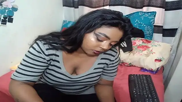 Chat XXX en directo de Indian_FireXX