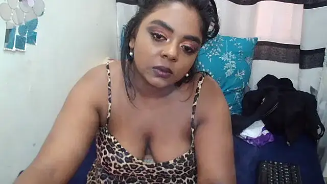 Chat XXX en directo de Indian_FireXX