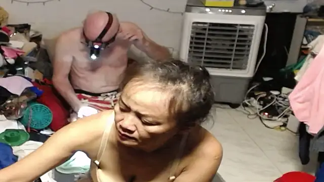 1CuteAndSexy69's Webcam Show