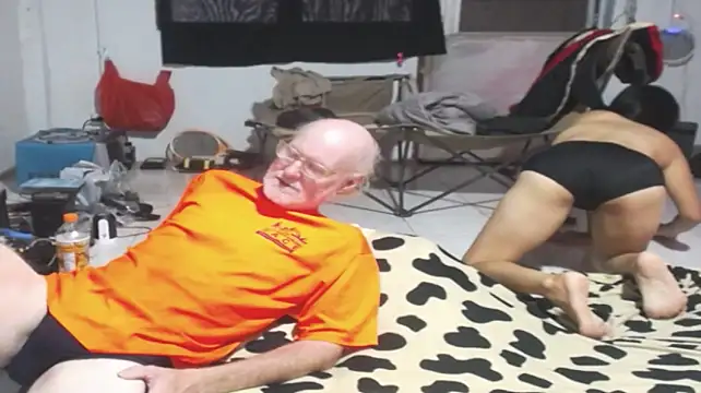 Živý XXX chat 1CuteAndSexy69