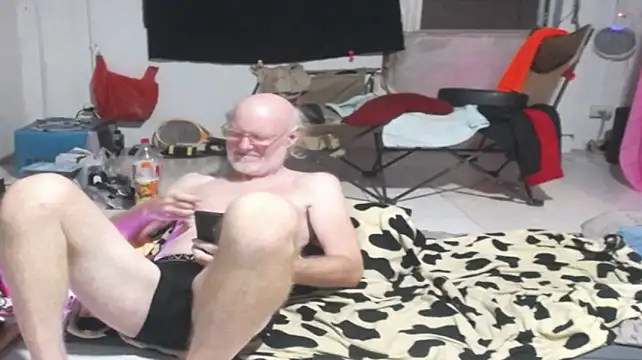 1CuteAndSexy69 Show in webcam