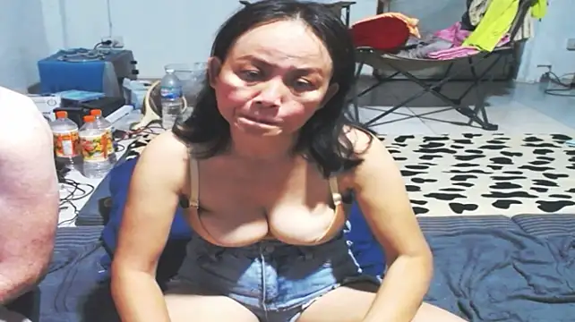 1CuteAndSexy69's Webcam Show