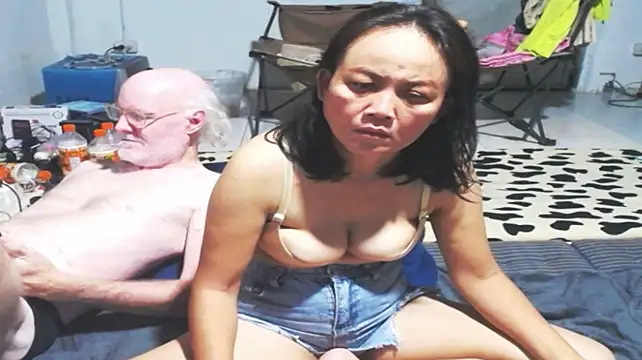 1CuteAndSexy69 Шоу с уебкамера