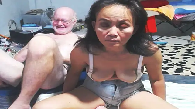 Вебкам-шоу 1CuteAndSexy69