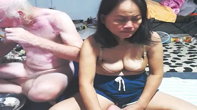 1CuteAndSexy69 现场XXX聊天