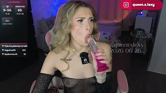 הופעת וובקאם של queenxlexy