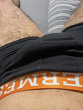 Youngmuscelfit9 webkamerás műsora