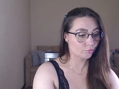 Chat +18 de marishaarimova ao vivo