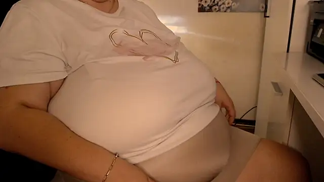 Show modela SilkQueenn na web-kameri