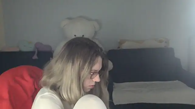 night_is_dark's Live XXX Chat