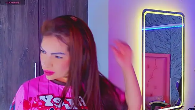 macasweet Adlı Modelin Canlı XXX Sohbeti