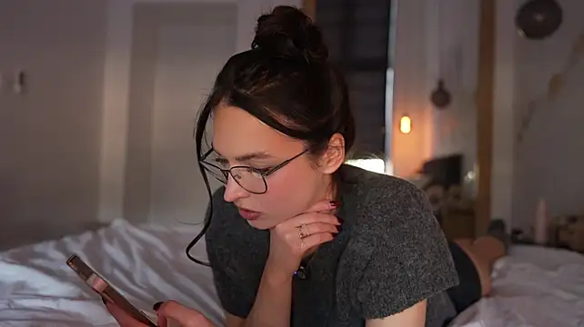 XXX chat uživo modela ibiddi