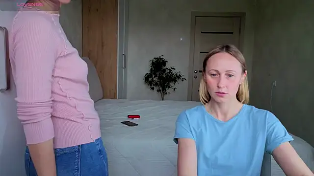 Helen198705's Live XXX Chat
