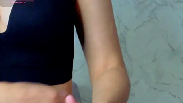 Show modela Helen198705 na web-kameri