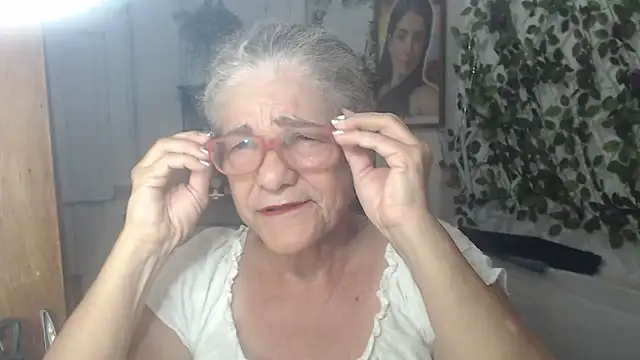 Show Webcam de FunnyGrandma