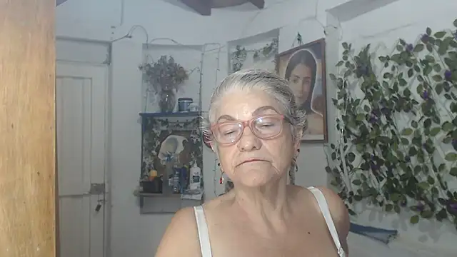 Show Webcam de FunnyGrandma