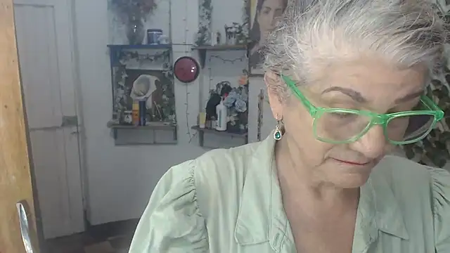FunnyGrandma's Webcam Show