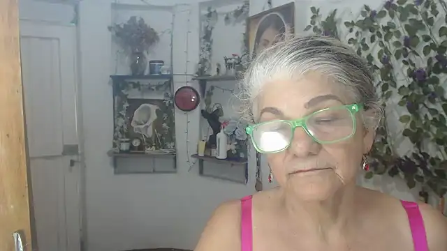 Show Webcam de FunnyGrandma