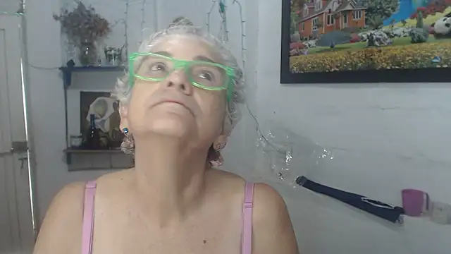 FunnyGrandman Webbikameraesitys