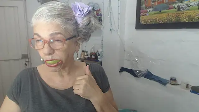 عرض كام FunnyGrandma