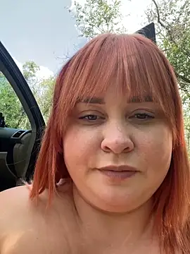 LadyDreams11 Show in webcam