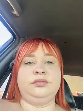 LadyDreams11 Show in webcam
