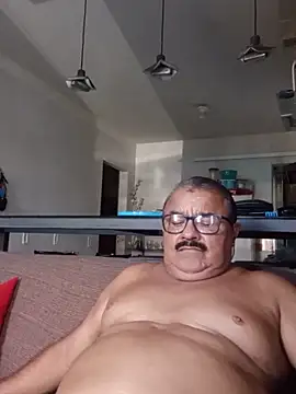 Misterymem63 Show in webcam