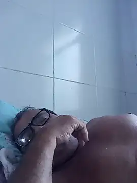 Show modela Misterymem63 na web-kameri