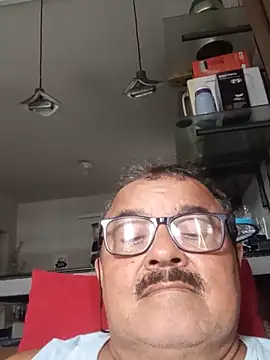 Show de Misterymem63 na webcam