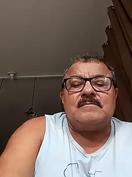 Misterymem63's Webcam Show