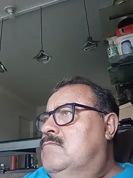 Misterymem63's Webcam Show