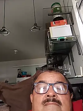 Misterymem63's Webcam Show
