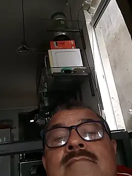 Show de Misterymem63 na webcam