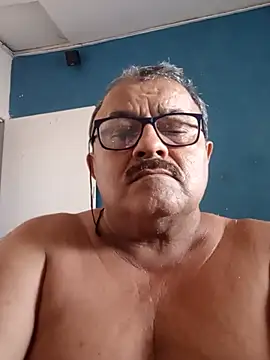 Misterymem63's Webcam Show