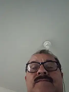 Pertunjukan Kamera Web Misterymem63