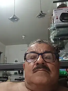 Show de Misterymem63 na webcam